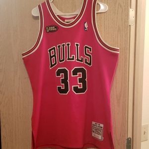 Mitchell & ness bulls